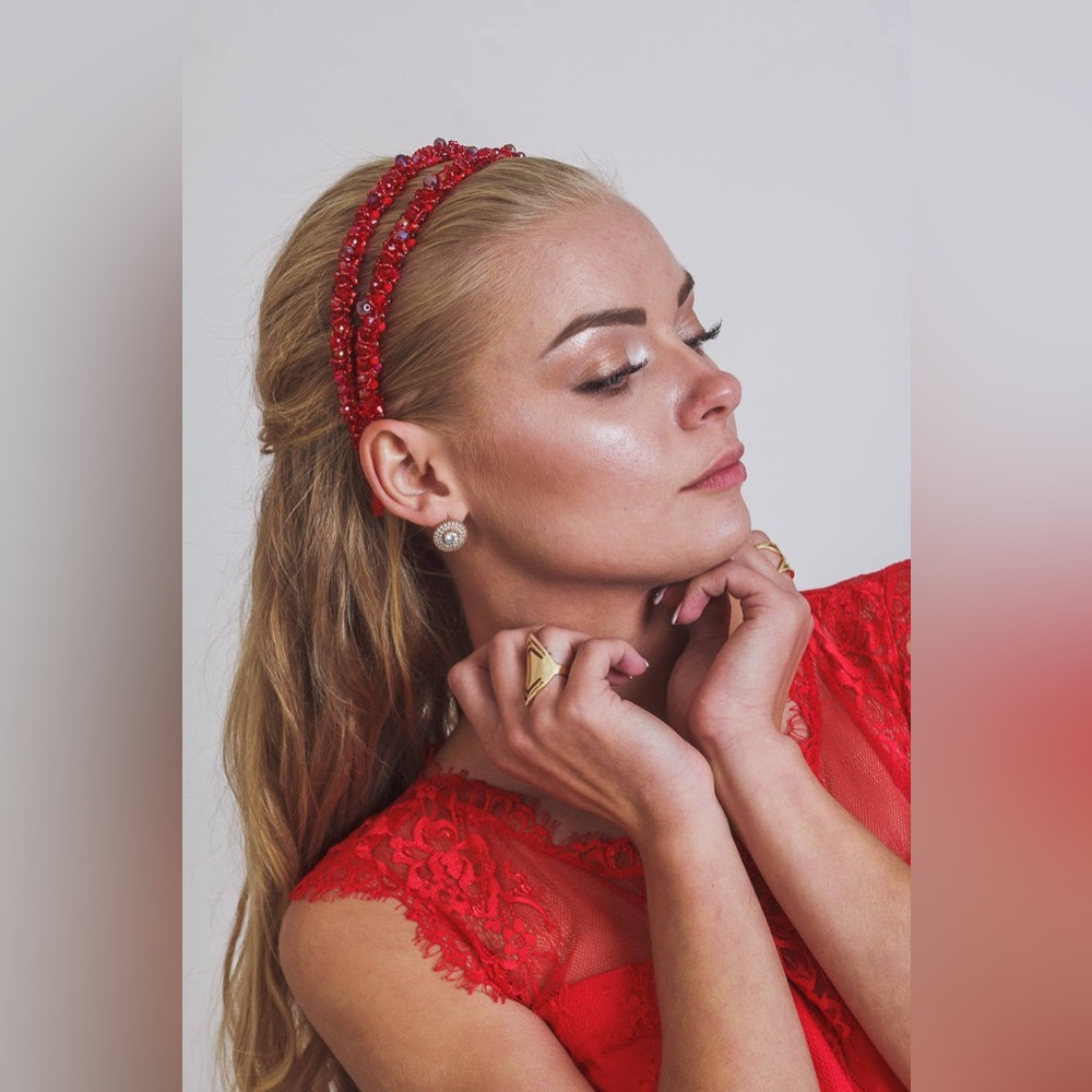 Red & Black Beaded Hairband